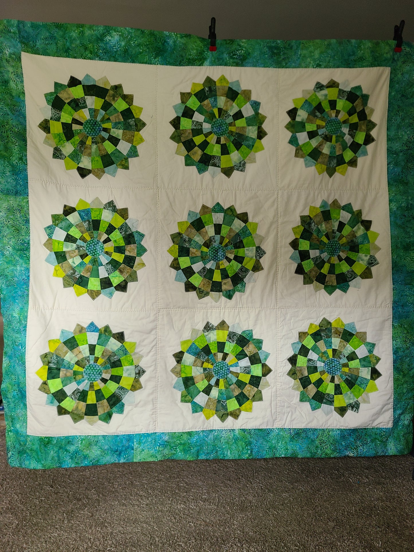 Green Batik Dresden Quilt 68.5" x 68.5"