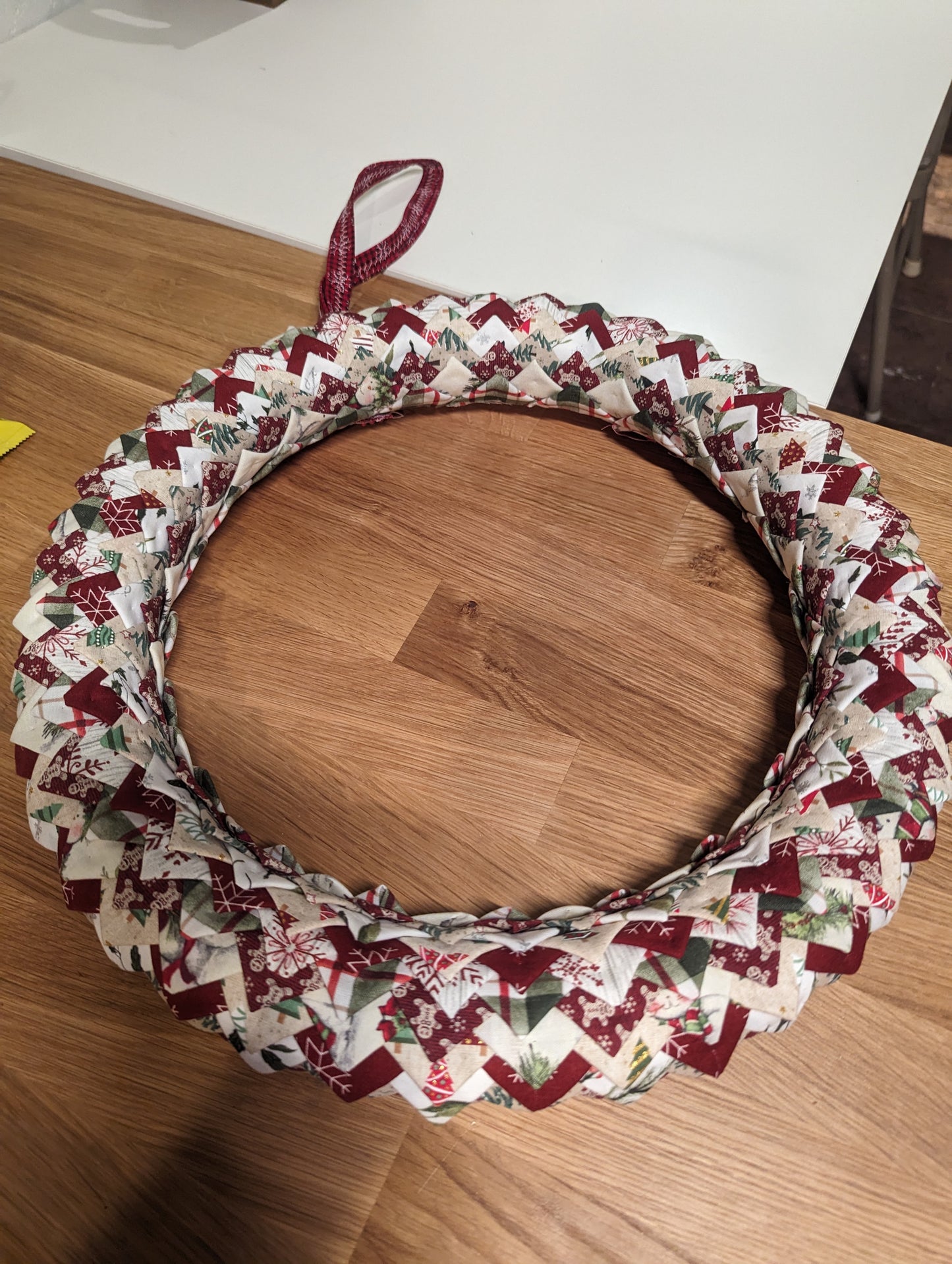 Christmas Wreath 16"