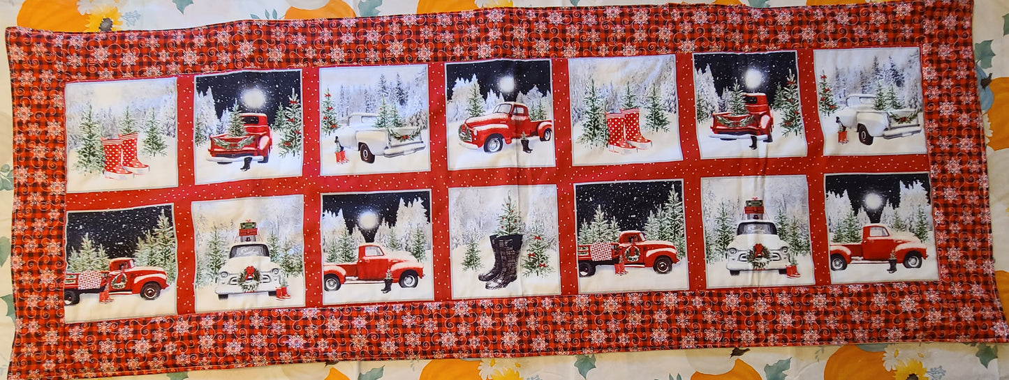 Christmas table runner 45.5 x 16.5